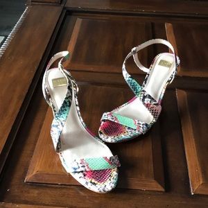 Women’s size 11 Louise et Cie multicolored heels